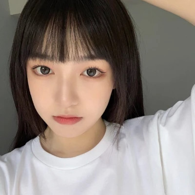 女头真人