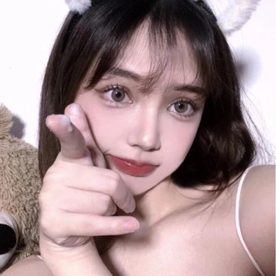 女头真人