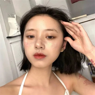 女头真人