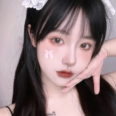 女头真人