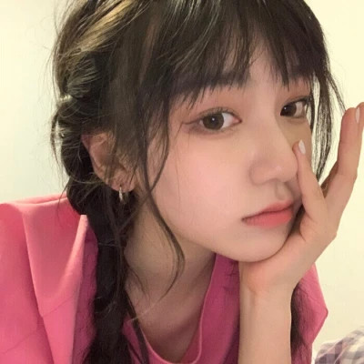 女头真人