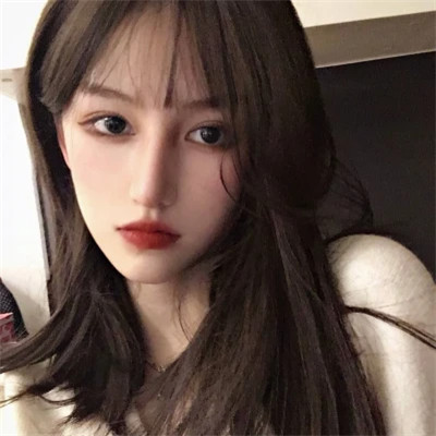 女头真人