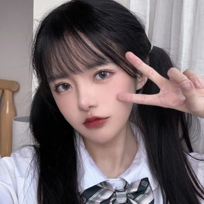 女头真人