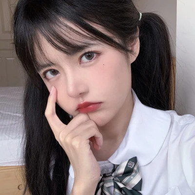 女头真人