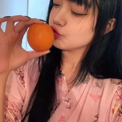 女头真人