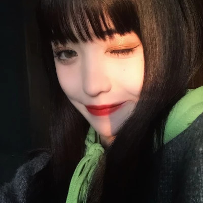 女生头像真人
