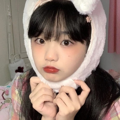 女生头像真人
