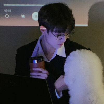 独特的高级氛围感男头