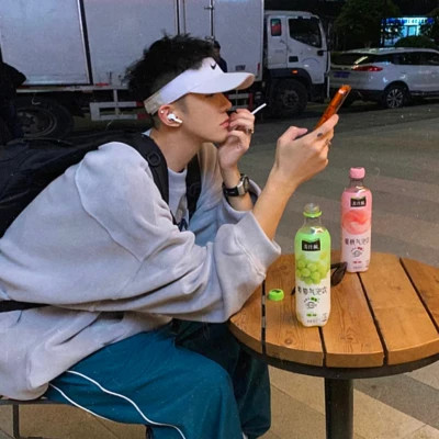 精选高级氛围感男生头像