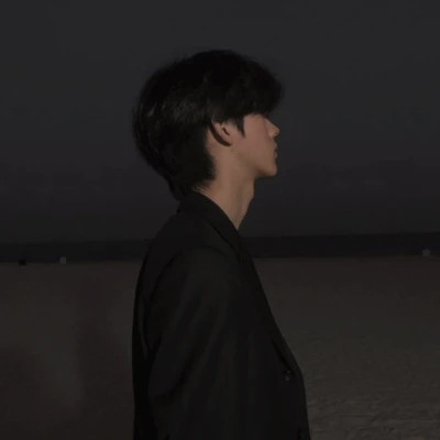 男生高级氛围感头像图片