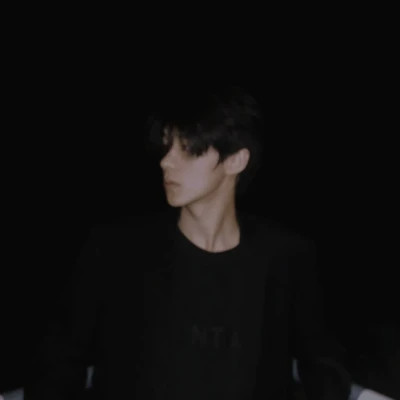 男生高级氛围感头像图片