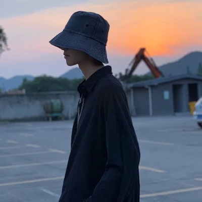 个性化2025年男生头像图片
