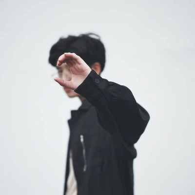 最新2025年男生头像高清大图