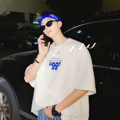 2025潮流男生头像