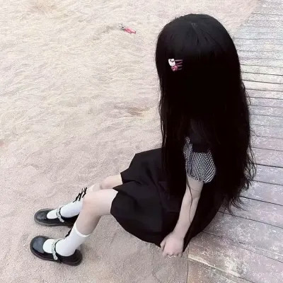 2025年最热情侣头像一左一右配对