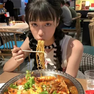 宠溺情侣头像一左一右
