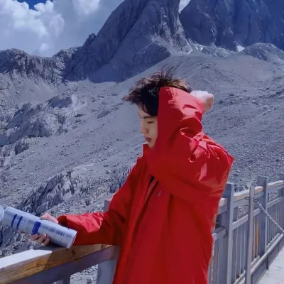 2025年最火的情侣头像
