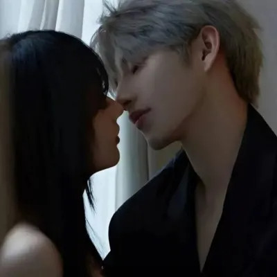 超级流行的情侣头像