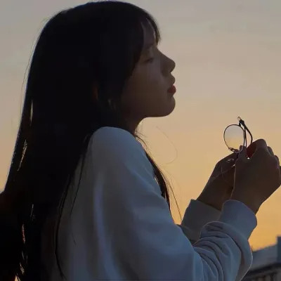 超级流行的情侣头像