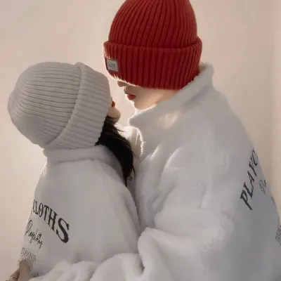 微信情侣头像2025年最火爆的款式