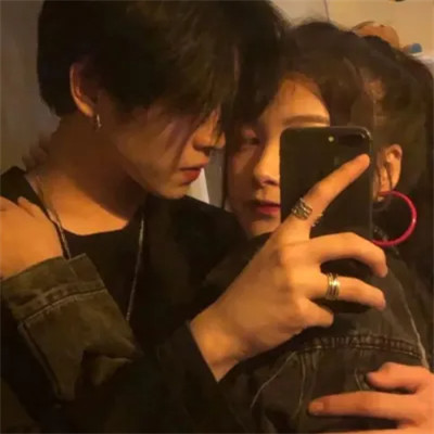 2025年最受欢迎的QQ情侣头像图片