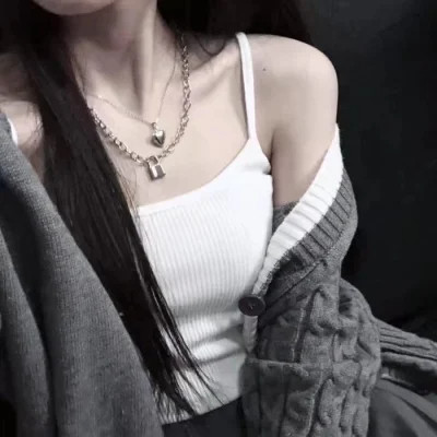 不露脸女生部位头像高清图片