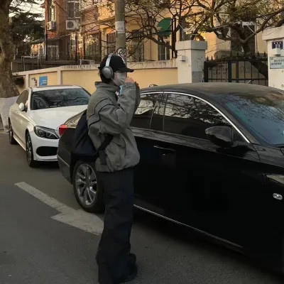 精选2025男生热门头像图片