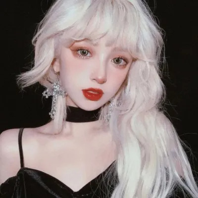 2025年最新女生头像
