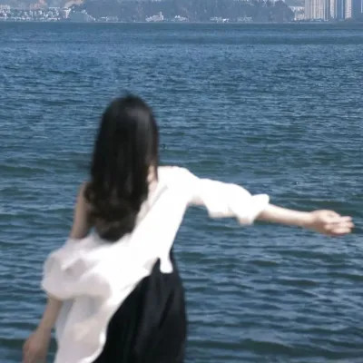 2025年最新女生头像