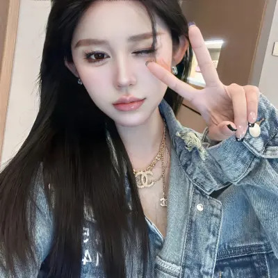 2025年最新女生头像