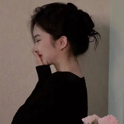 2025年最新女生头像