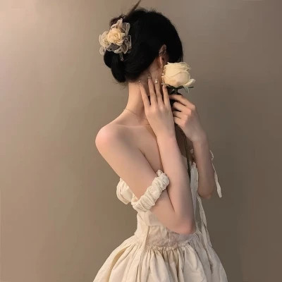 2025年最新潮流女生头像