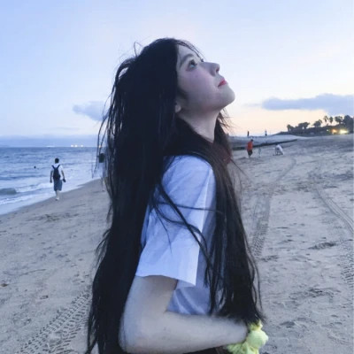 2025年最新潮流女生头像