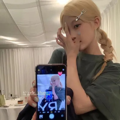 2025年最新潮流女生头像