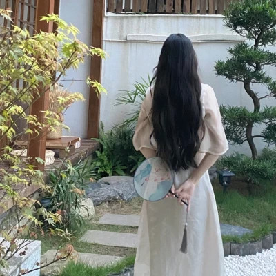 2025精选高清女生背影头像图片