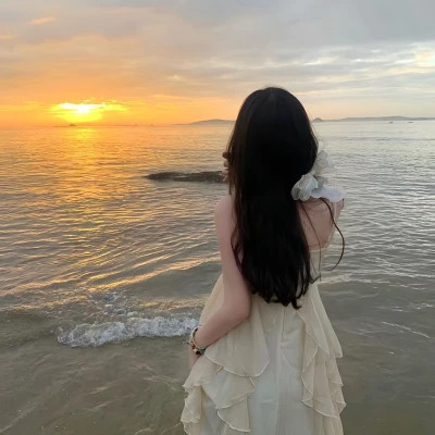2025精选高清女生背影头像图片