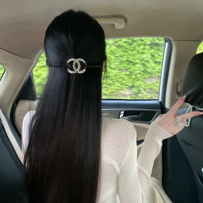 2025精选高清女生背影头像图片