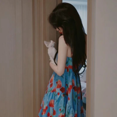 2025最新高清背影女生头像图片