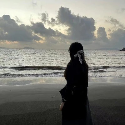 2025最新高清背影女生头像图片