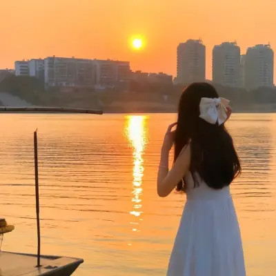 2025最新高清背影女生头像图片