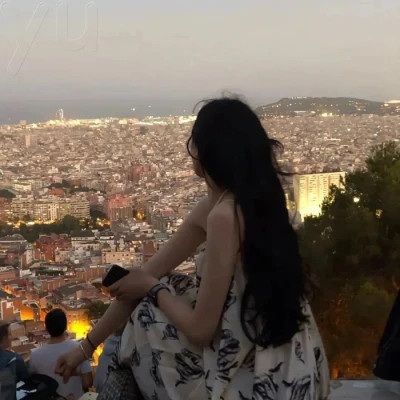2025最新高清背影女生头像图片