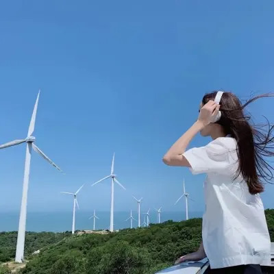 2025最受欢迎的高清背影女生头像图片