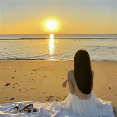 2025最受欢迎的高清背影女生头像图片