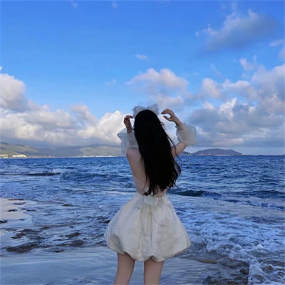 超美女生头像2025最新版背影