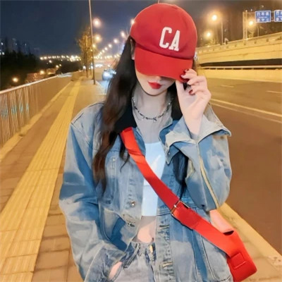 独特风格2025好看女生头像图片