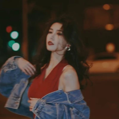独特风格2025好看女生头像图片