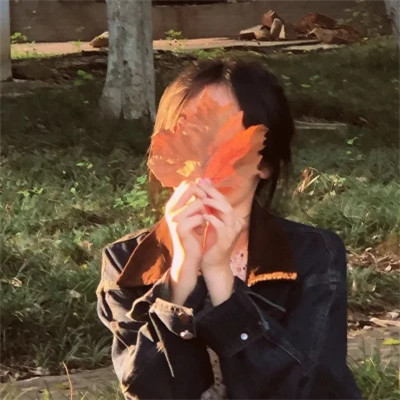 独特风格2025好看女生头像图片