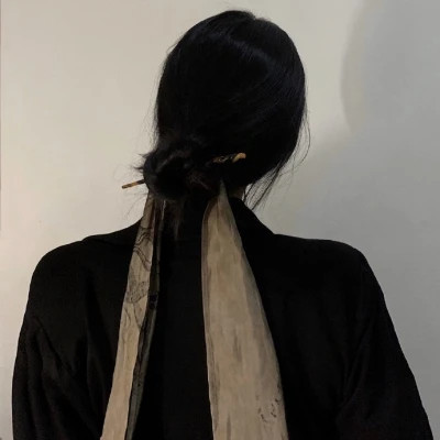 美丽女生头像2025最新版背影