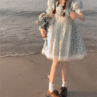 2025最新好看女生头像图片