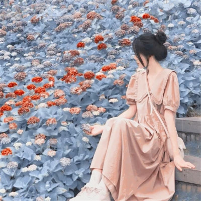 2025最新好看女生头像图片